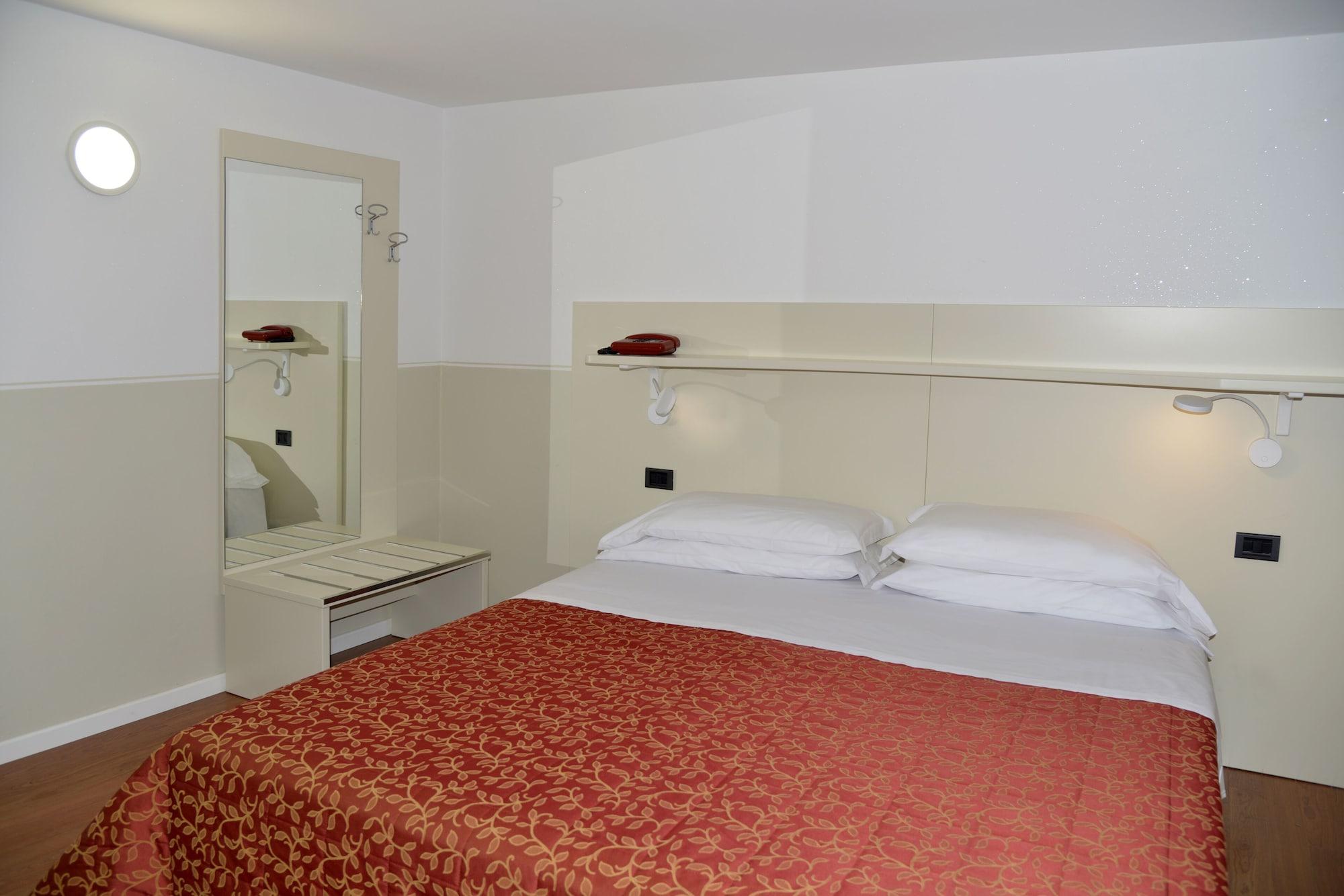 Amadeus E Teatro Hotel