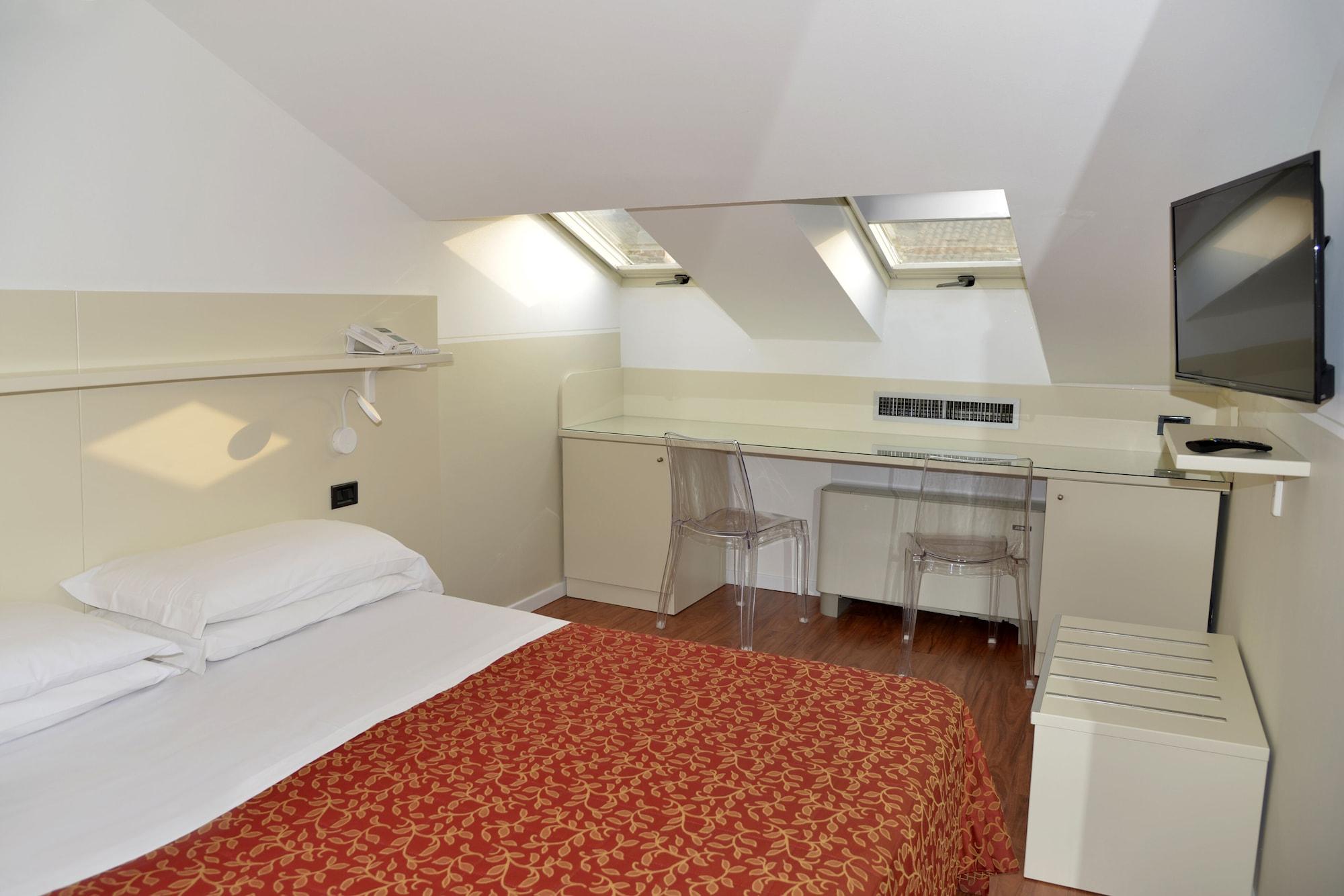 Amadeus E Teatro Hotel